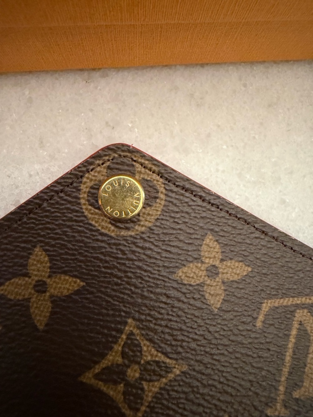 Louis Vuitton Medium Kirigami - Picture 7 of 9